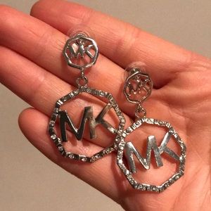 Style earrings big and silver(sold)